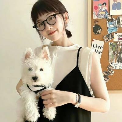 女孩向前冲